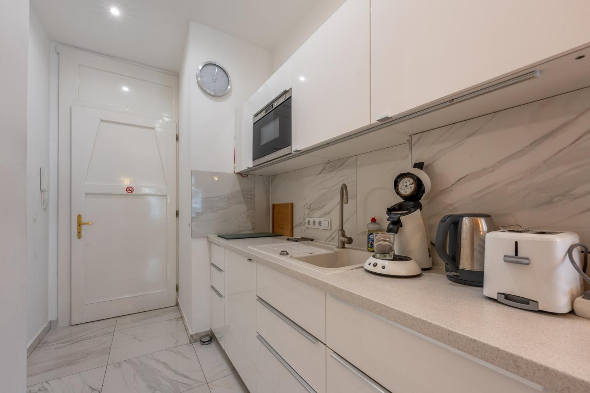 Suite Apartment Hidden Gem Next Synagogue - A บูดาเปสต์ ภายนอก รูปภาพ